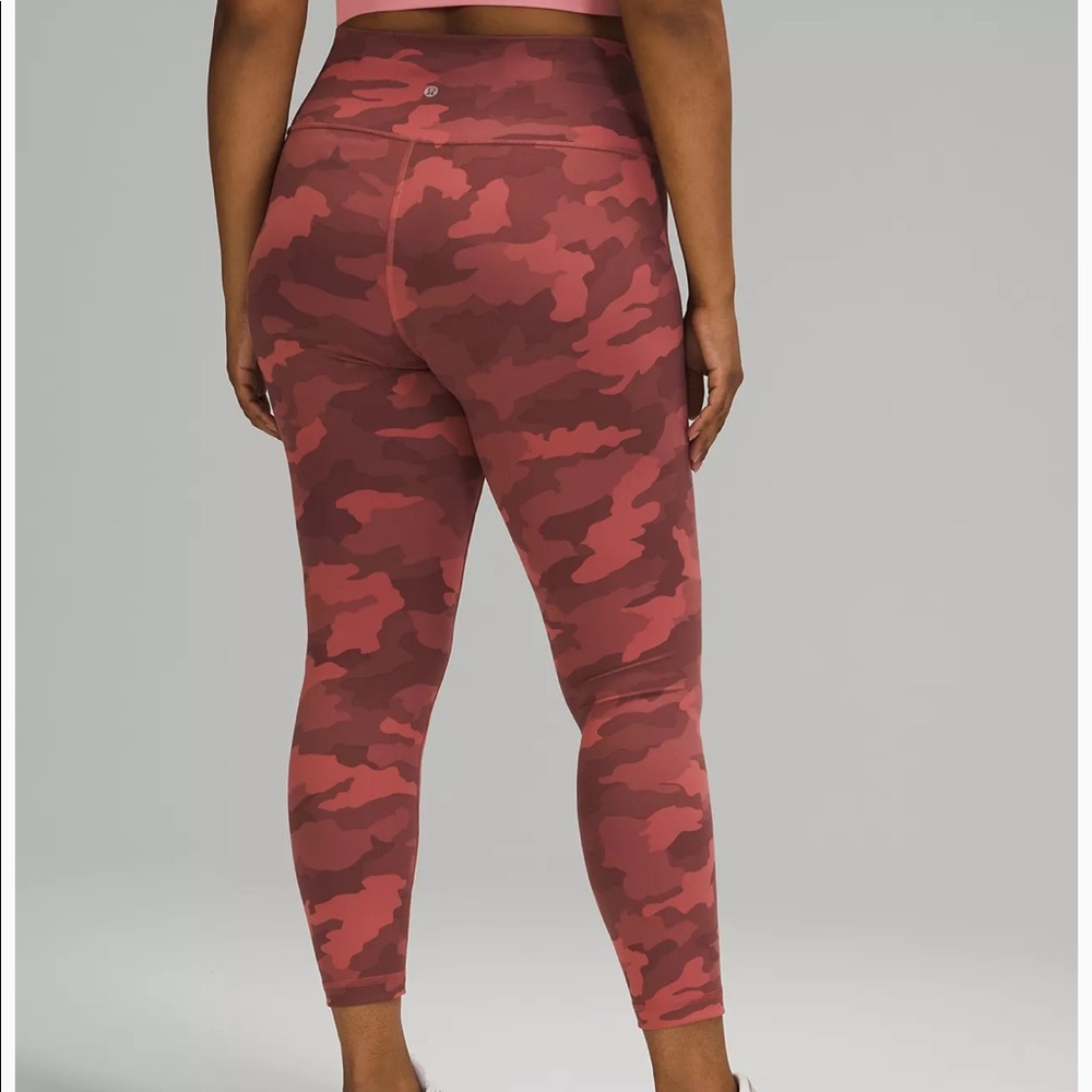 SOLD Wunder Train 25inch inseam